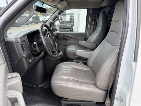 2020 Chevrolet Express 2500