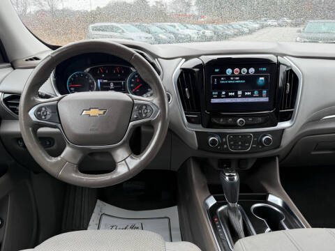 2018 Chevrolet Traverse LT Cloth