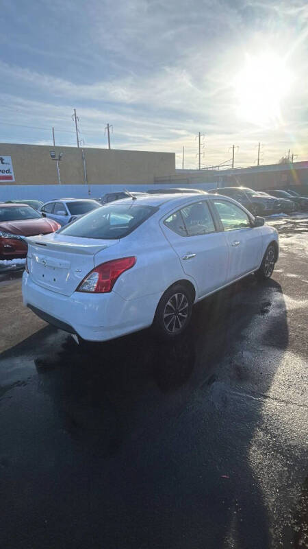 2019 Nissan Versa