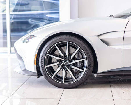 2020 Aston Martin Vantage