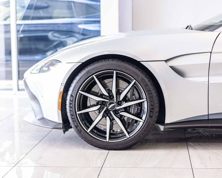 2020 Aston Martin Vantage