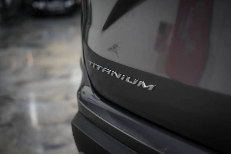 2023 Ford Edge Titanium