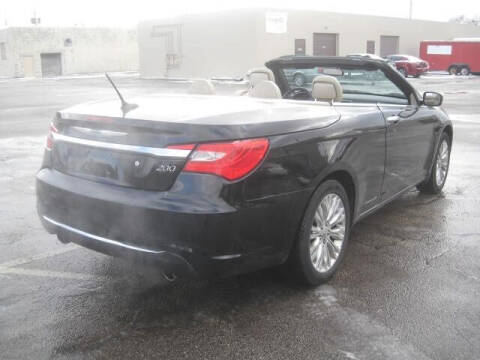 2011 Chrysler 200 Limited