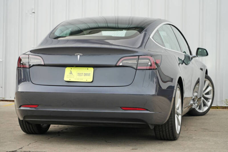 2020 Tesla Model 3 Standard Range Plus