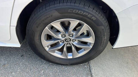 2022 Toyota Sienna LE 8-Passenger