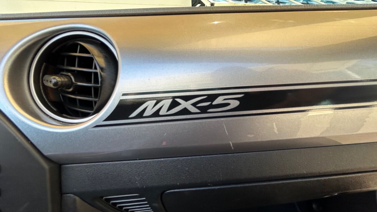 2013 Mazda MX-5 Miata 25