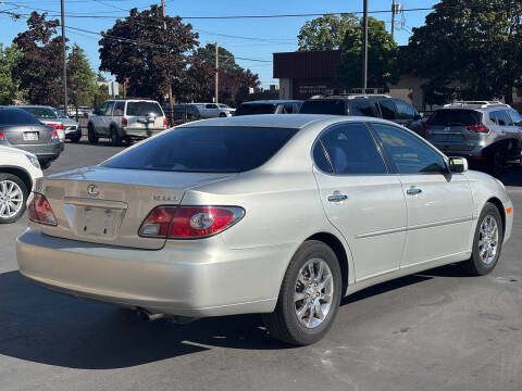 2004 Lexus ES 330