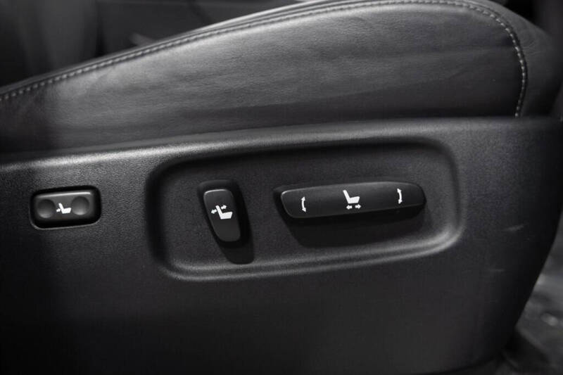 2021 Lexus LX 570 Three-Row