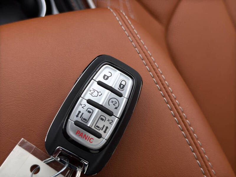 2026 Chrysler Pacifica Pinnacle