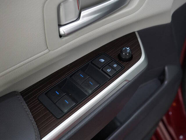 2024 Toyota Sienna XLE 7-Passenger