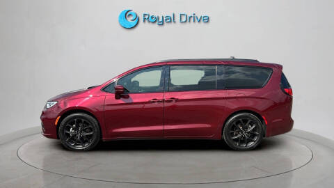 2021 Chrysler Pacifica Touring