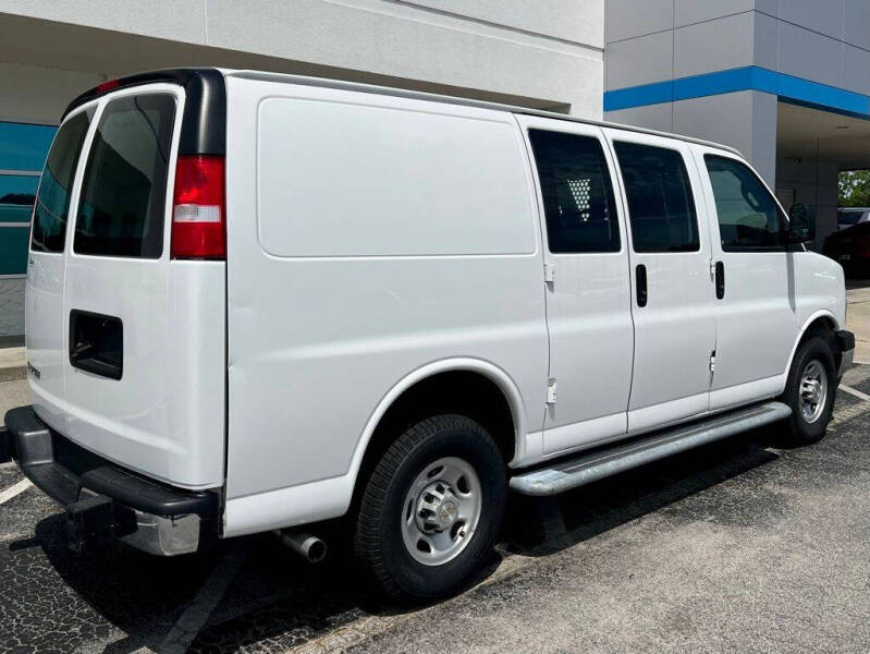 2024 Chevrolet Express 2500