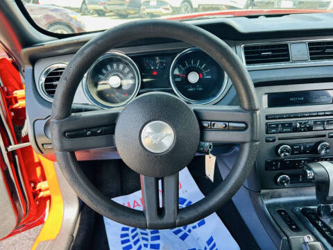 2012 Ford Mustang V6