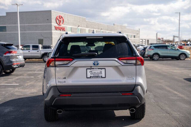 2024 Toyota RAV4 Hybrid XLE