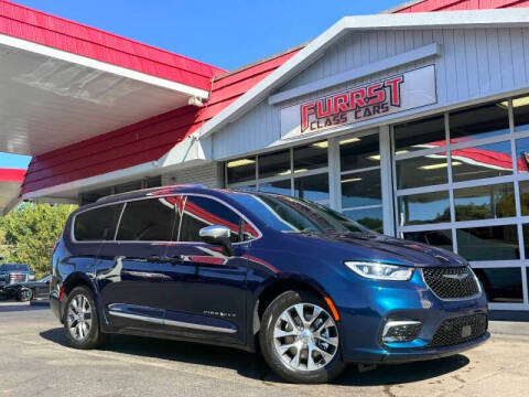 2025 Chrysler Pacifica Plug-In Hybrid Pinnacle