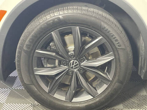 2022 Volkswagen Tiguan SE