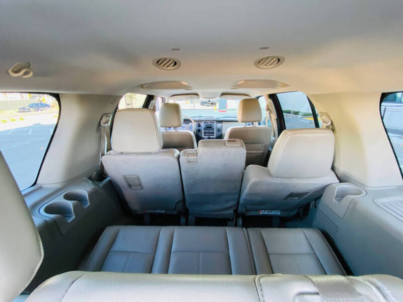 2012 Ford Expedition XLT