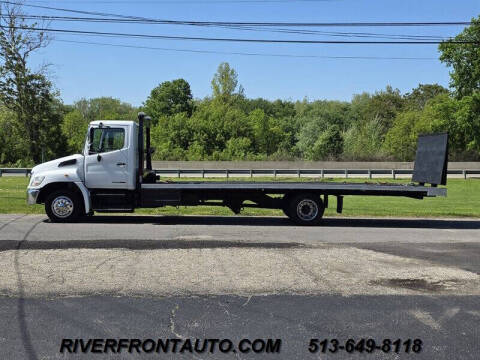 2008 Hino 258A