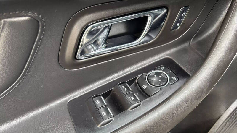 2017 Ford Taurus SEL