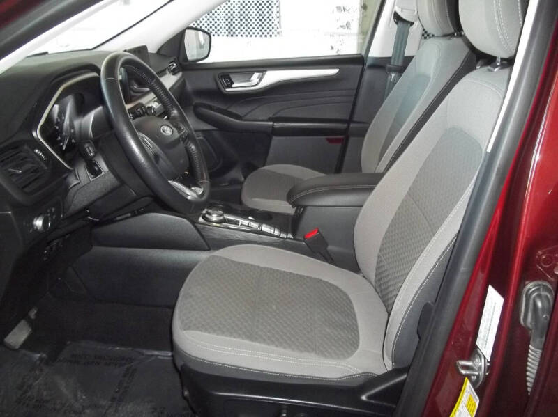 2021 Ford Escape SE
