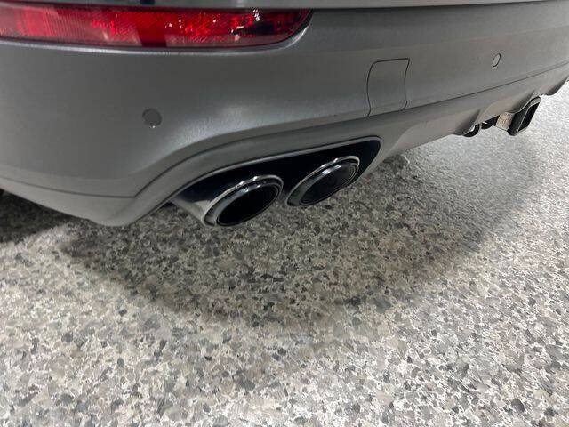 2023 Porsche Cayenne Platinum Edition