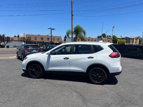 2017 Nissan Rogue S
