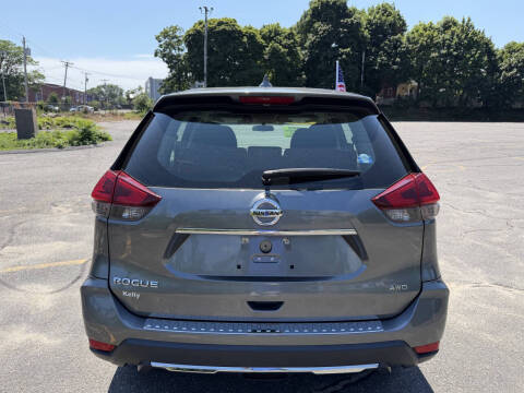 2018 Nissan Rogue S