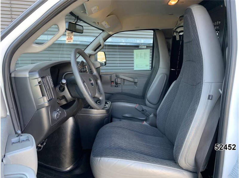 2024 GMC Savana 2500