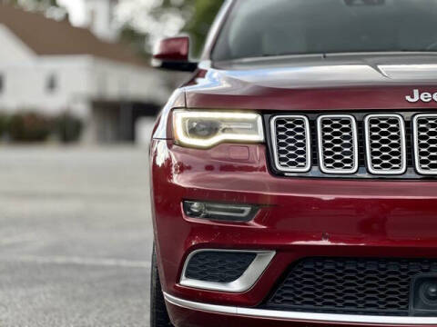2018 Jeep Grand Cherokee Summit