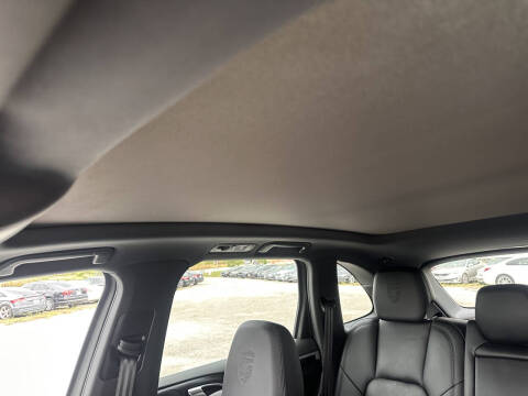 2017 Porsche Cayenne Platinum Edition