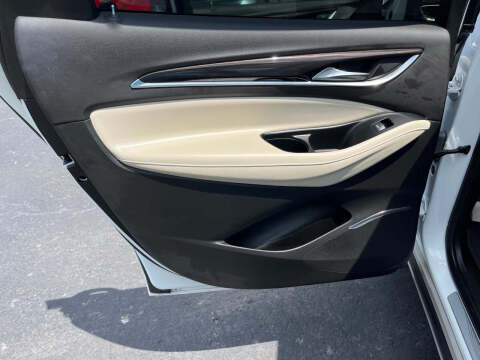 2024 Buick Enclave Essence