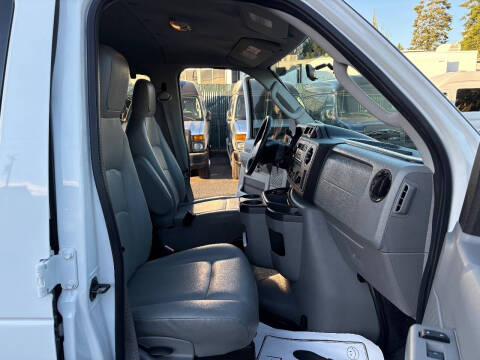 2011 Ford E-Series E-350 SD XL