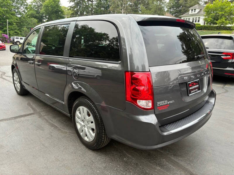 2019 Dodge Grand Caravan SE