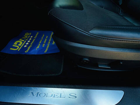 2016 Tesla Model S 75D