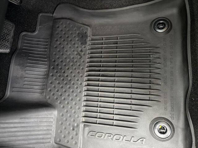 2024 Toyota Corolla Hatchback SE