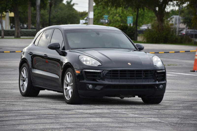2016 Porsche Macan S