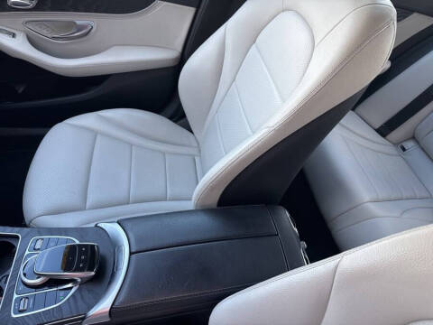 2016 Mercedes-Benz C-Class