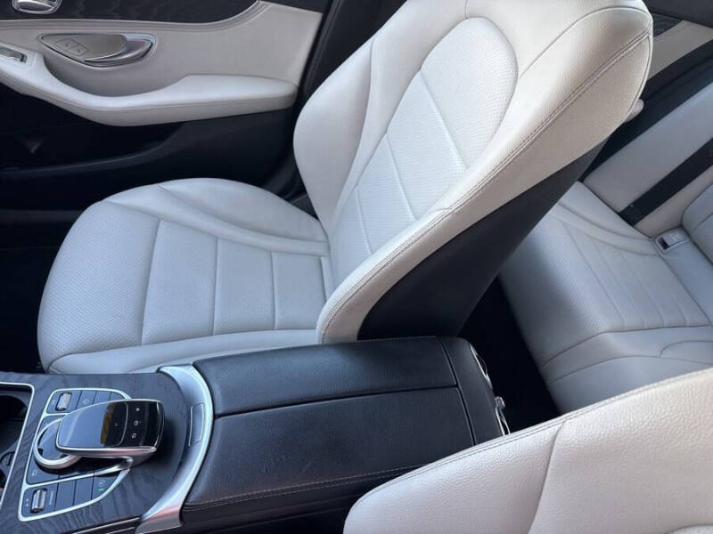 2016 Mercedes-Benz C-Class