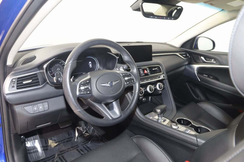 2022 Genesis G70