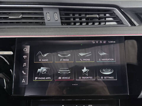 2022 Audi e-tron S quattro Premium Plus