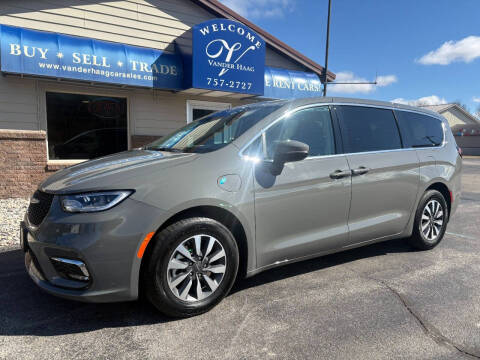 2023 Chrysler Pacifica Plug-In Hybrid for sale at VanderHaag Car Sales LLC in Scottville MI