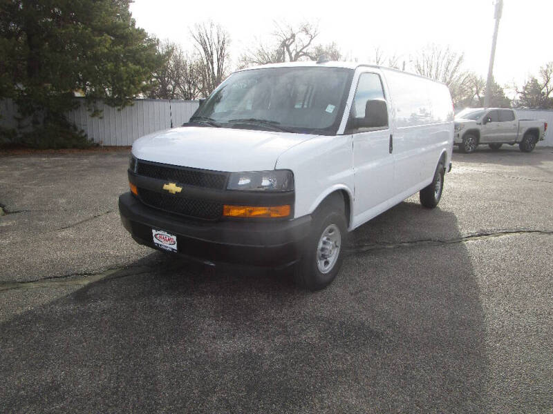 2025 Chevrolet Express 2500