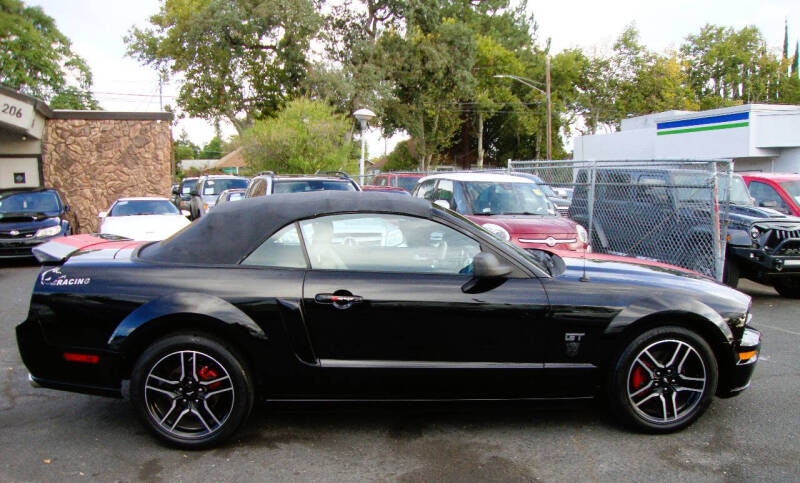 2006 Ford Mustang GT Premium