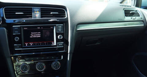 2019 Volkswagen Golf GTI S