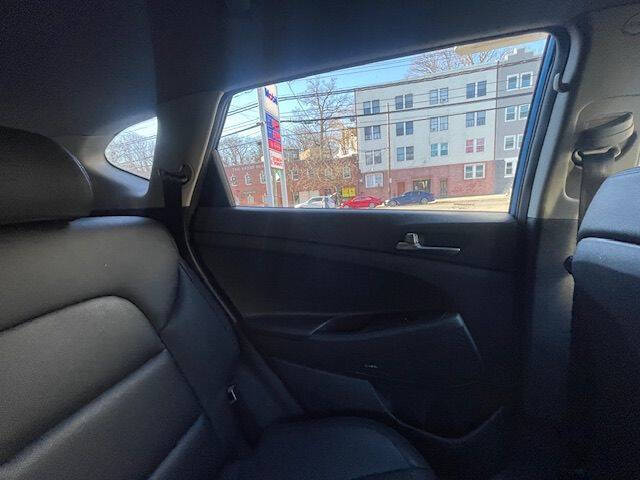 2017 Hyundai Tucson SE Plus