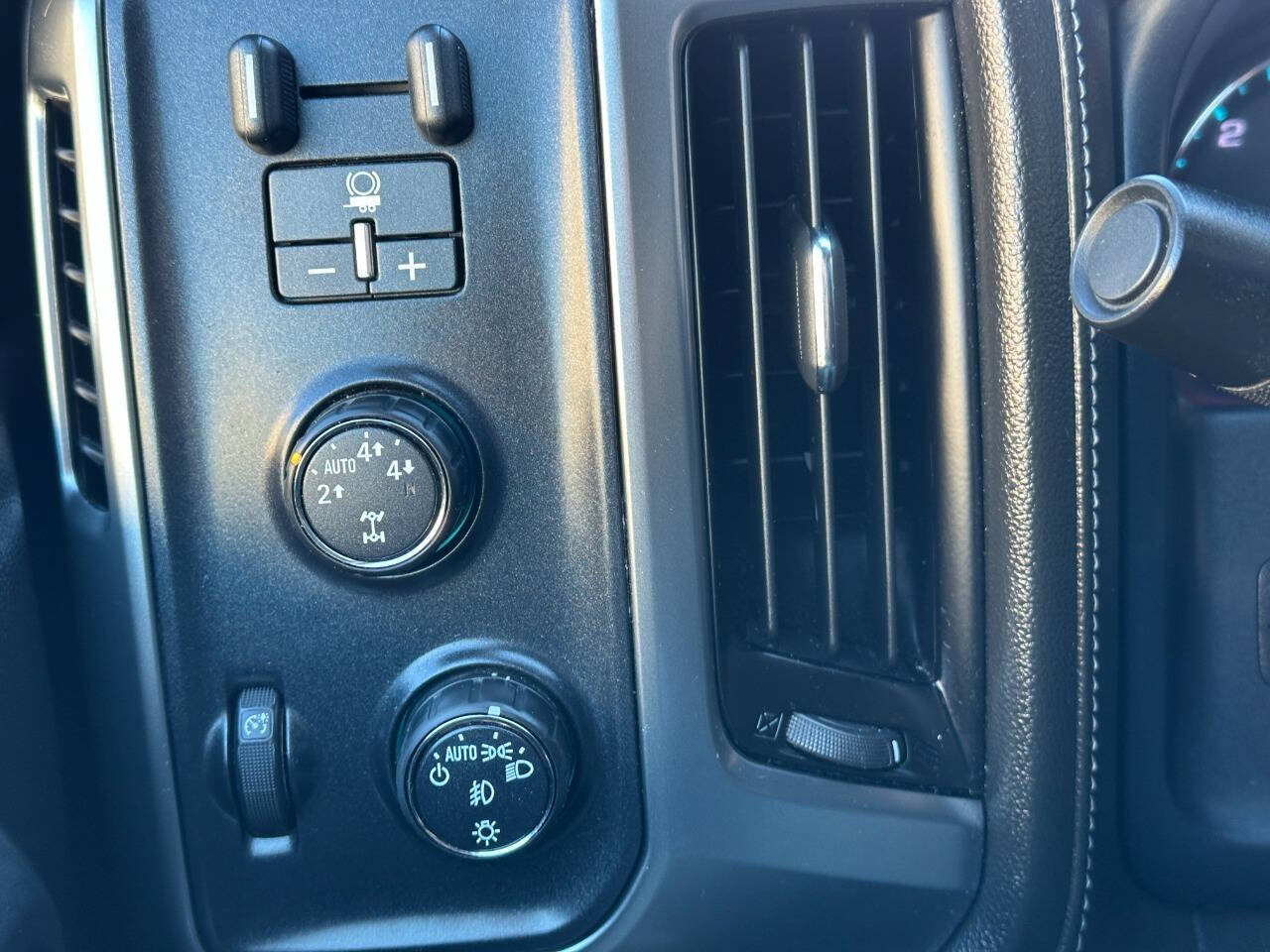 ChevroletSilverado 150041