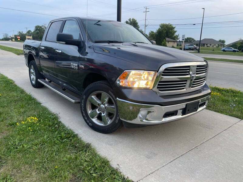 Used 2018 RAM Ram 1500 Pickup Big Horn with VIN 1C6RR7LT0JS253229 for sale in Oak Creek, WI