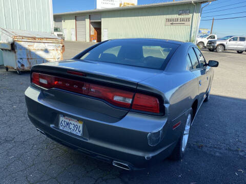 2011 Dodge Charger SE