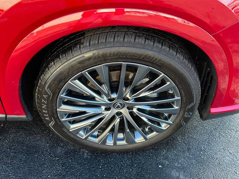 2024 Lexus RX 450h+ Luxury