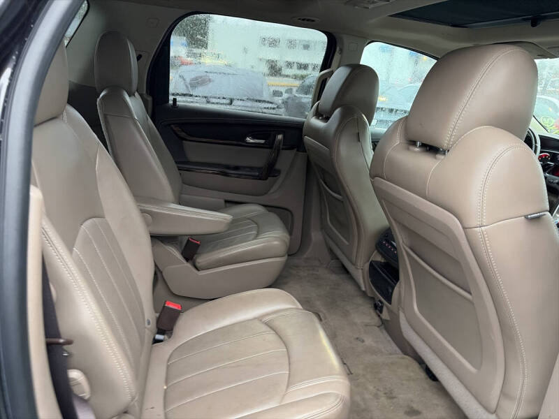 2016 GMC Acadia Denali